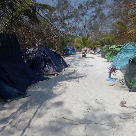 Sandbank Restaurant & Camping Koh Rong Kaoh Touch Екстер'єр фото