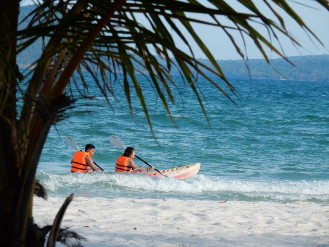 Sandbank Restaurant & Camping Koh Rong Kaoh Touch Екстер'єр фото