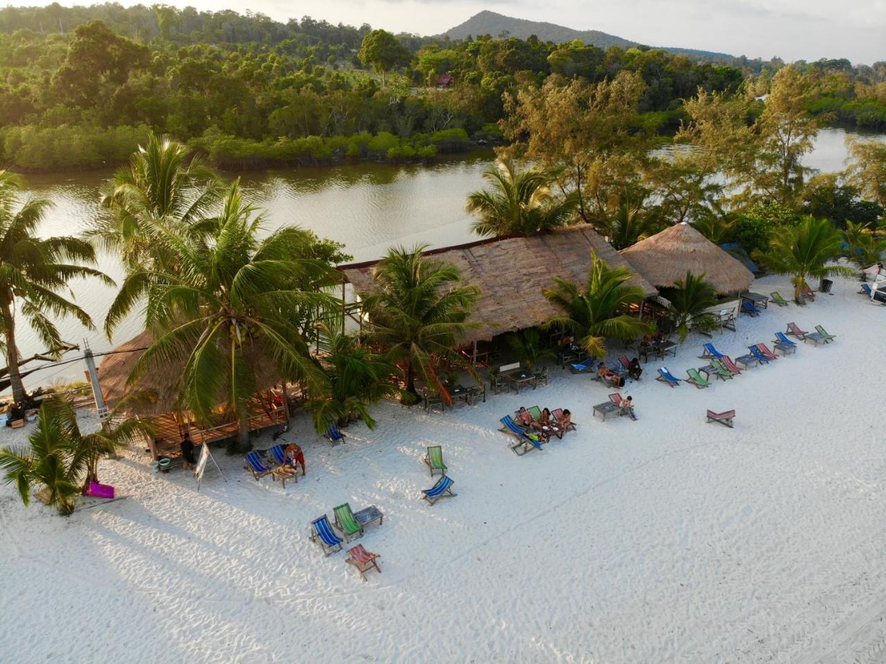 Sandbank Restaurant & Camping Koh Rong Kaoh Touch Екстер'єр фото