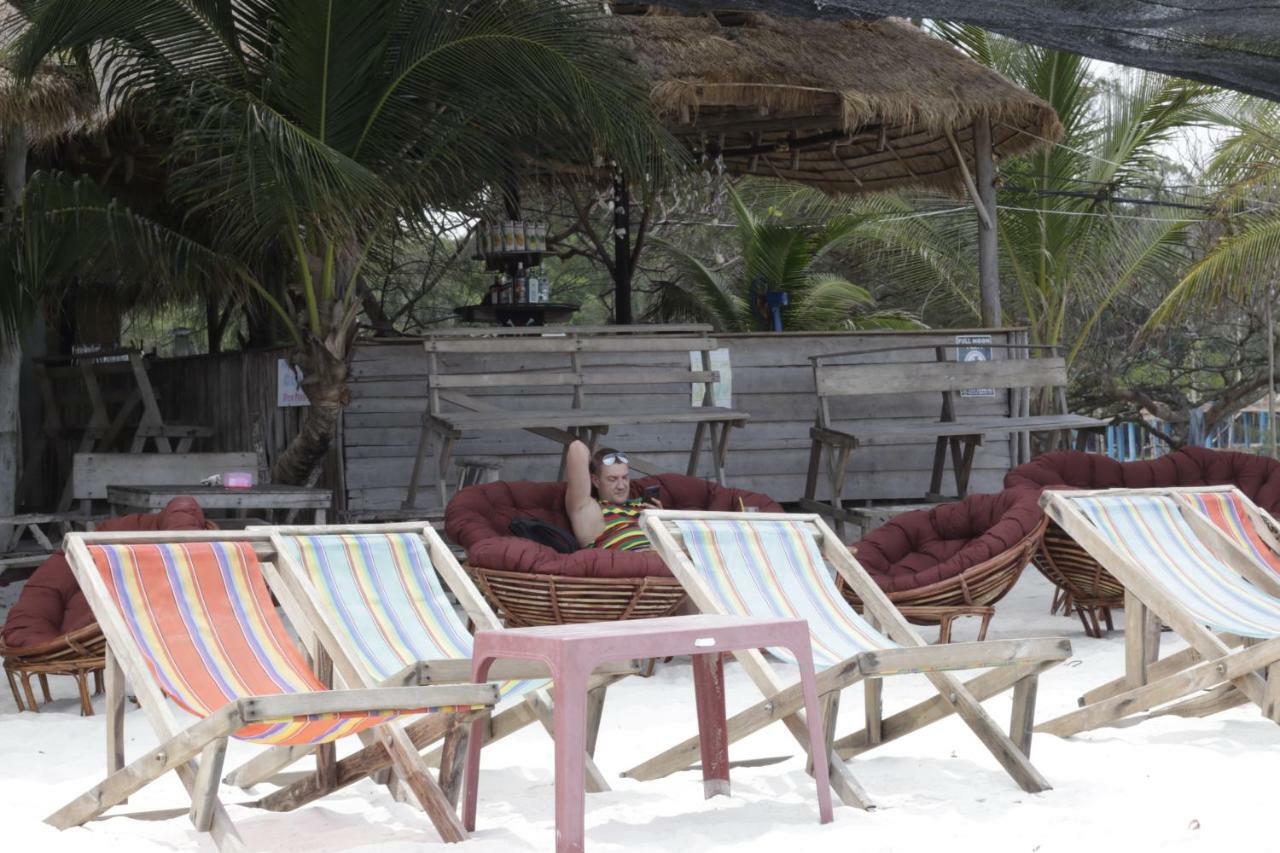 Sandbank Restaurant & Camping Koh Rong Kaoh Touch Екстер'єр фото