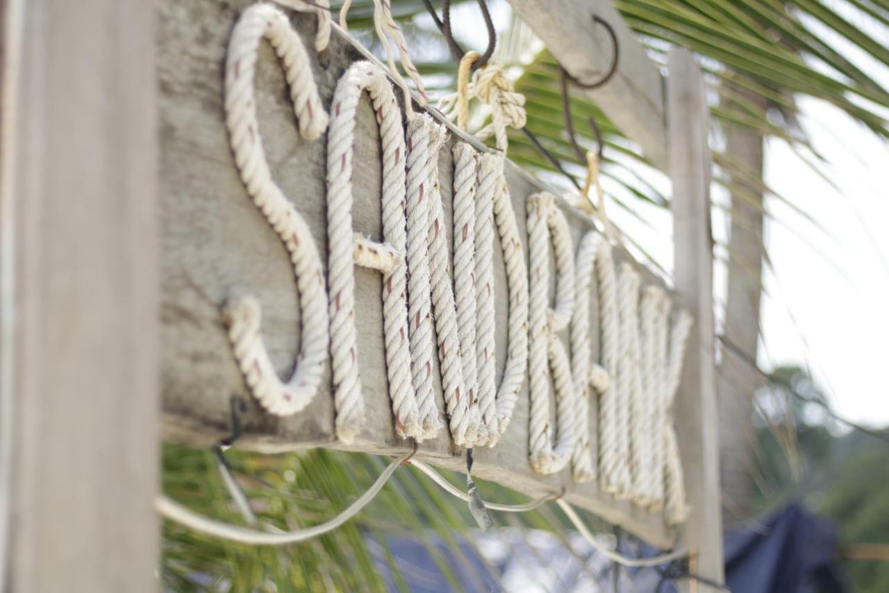 Sandbank Restaurant & Camping Koh Rong Kaoh Touch Екстер'єр фото